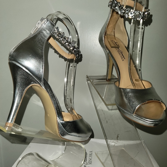 Badgley Mischka Women's Metallic Sindy Stiletto - Picture 4 of 7